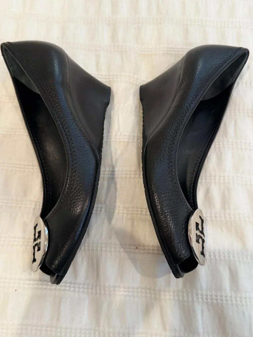 Tory Burch Sally Peep-Toe Leather Wedge Pumps Black Size 8M